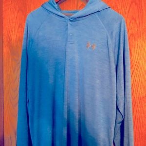 Men’s Under Armour Long Sleeved Hooded Tshirt